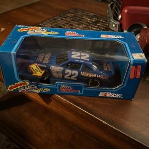 Maxwell house number 22 die cast 1:24 scale new in box